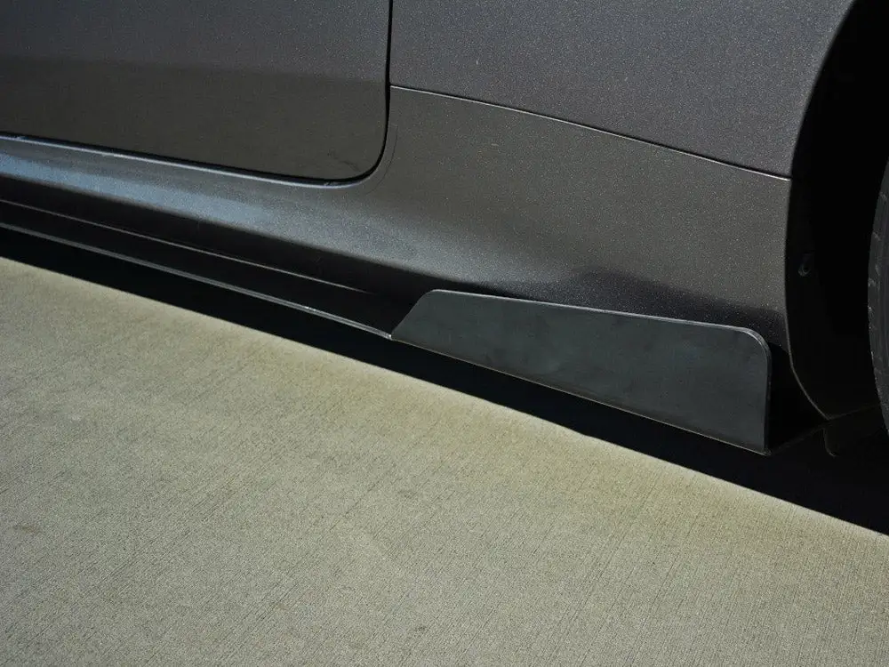 Hyundai Genesis MK1 Coupe (2009-2012) Racing Side Skirts Diffusers - Maxton Design 4 Hyundai Genesis MK1 Coupe (2009-2012) Racing Side Skirts Diffusers - Maxton Design - Image 4