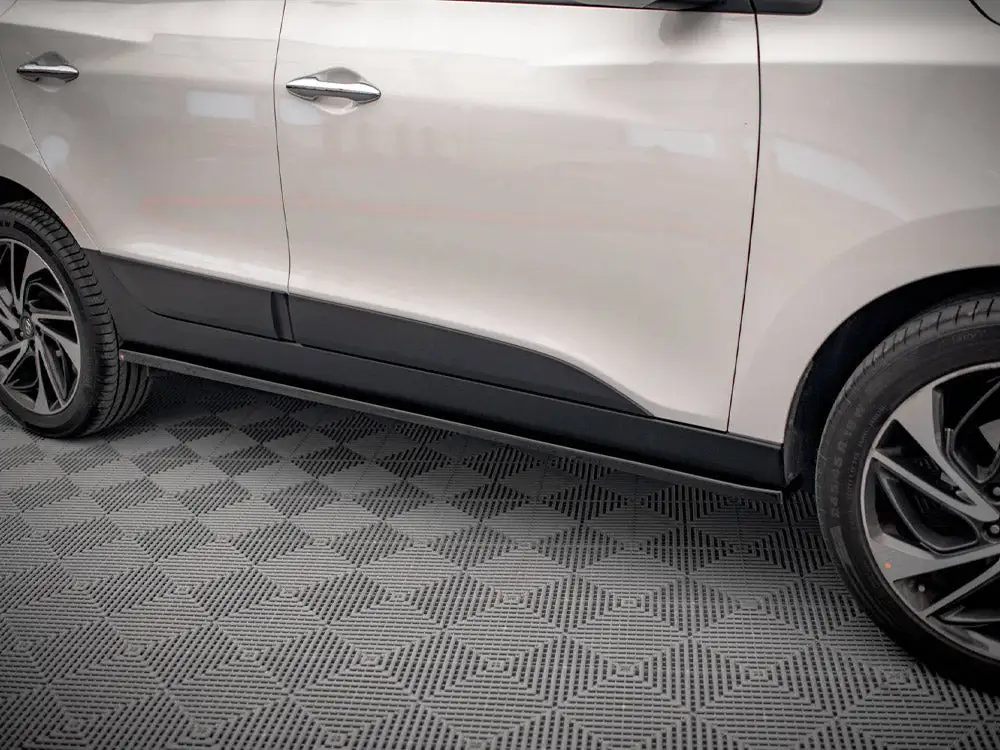 Hyundai Ix35 Mk1 Side Skirts Diffusers - Maxton Design 3 Hyundai Ix35 Mk1 Side Skirts Diffusers - Maxton Design - Image 3